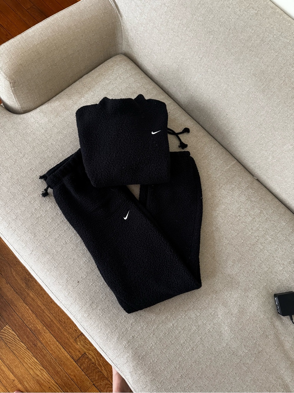 Nike Therma-FIT Textured Plush Fleece Co-Ord Set (Top & Pants)